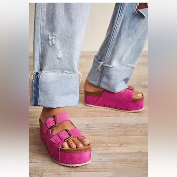 Free People Intentionally Blank Rule Breaker Fuschia Suede Sandal